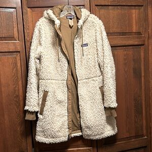 Patagonia Women’s Medium Dusty Mesa Fleece Parka